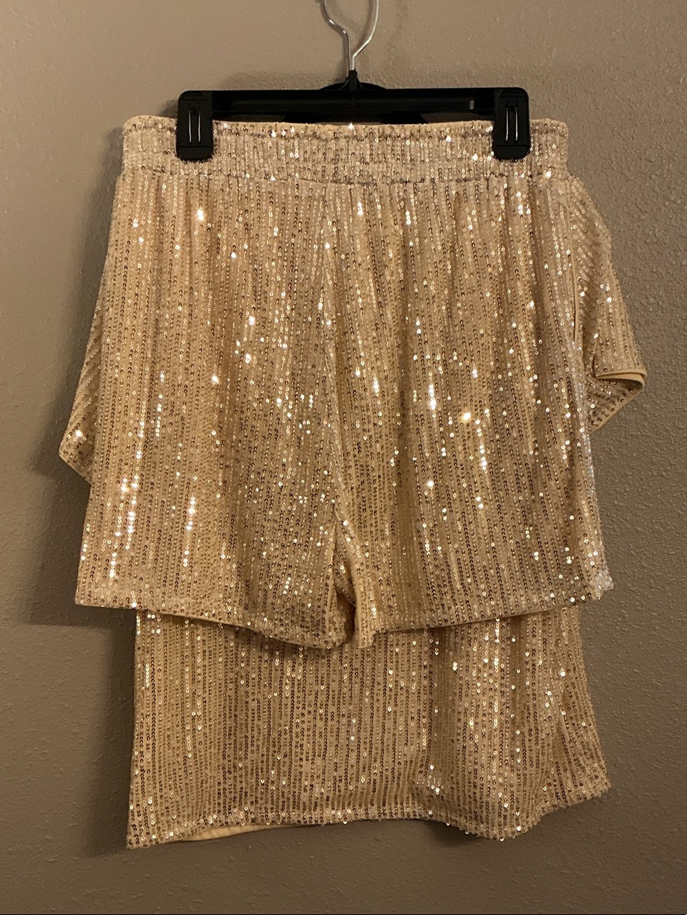 WHY Gold Sequin Champagne Bottle Embellished Short Sleeve Top & Matching Shorts - Picture 5 of 5